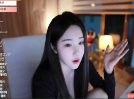 艾莉-ELI-(엘리) HappyNewYear 跨年直播 (20241231) 度盘 [3V/8.92G]-创优资源分享网