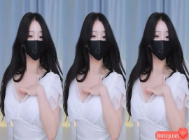 BJ莱娜 – moem9e9 – 个人直播 202412月末-202501月初 合集包 [16V/81.64G]-创优资源分享网