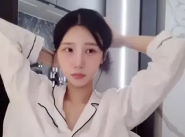 罗林斯-로린스-lorins2002 个人日常直播 2025年3月 竖屏专辑小合集 [20V/17.9G]更新度盘-创优资源分享网