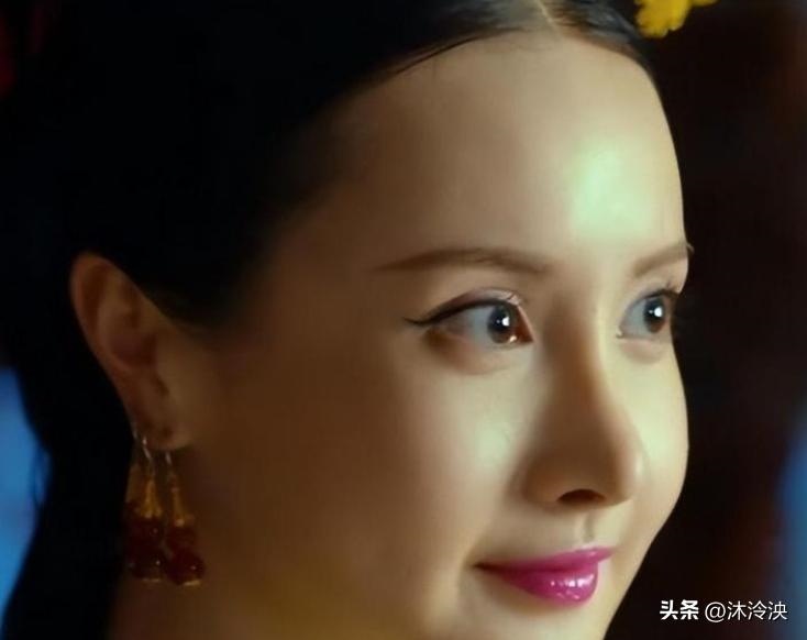 图片[2]-从头到脚近百针！46岁陈乔恩针雕美容后首次现身，幼态脸太显年轻-创优资源分享网