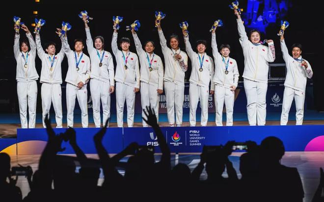 图片[3]-中国荣耀！在激烈的竞争中，我国成功战胜美国，赢得了冠军！-创优资源分享网