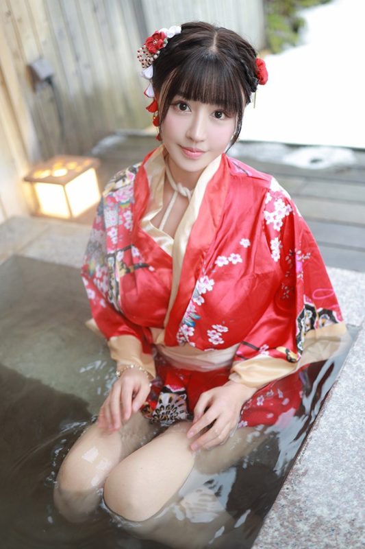 图片[6]-饥渴娇娘朱可儿露天浴池裸身入镜-创优资源分享网