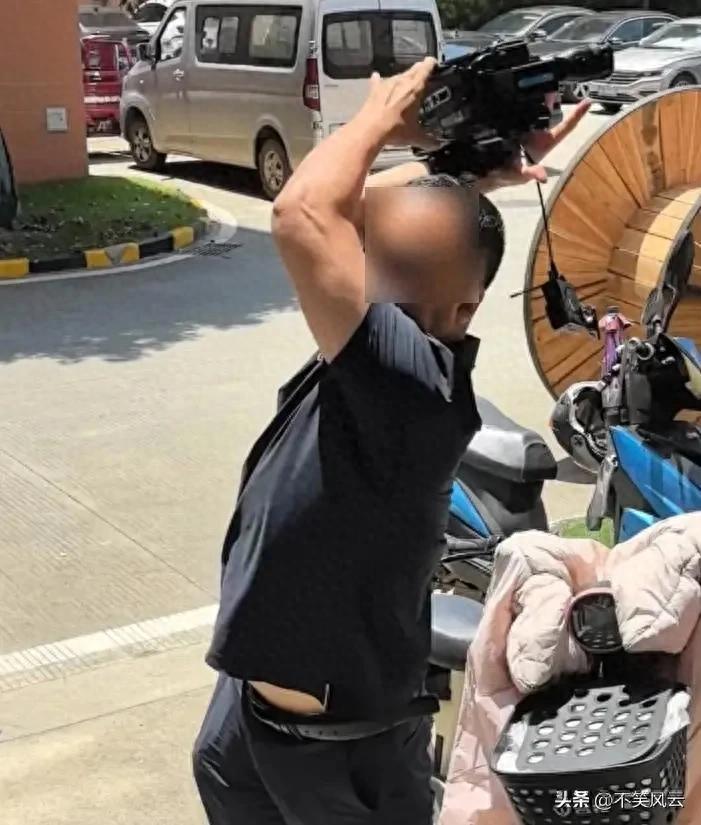 记者遭暴力事件续：施暴者被捕，涉事企业遭曝光，揭开行业“丑闻”面纱-蓬勃资源分享网