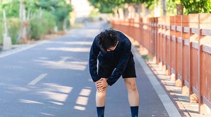 近日，北京一位42岁女性在高温天气中坚持进行户外晨跑，回家后不幸晕倒！-同恩资源分享网