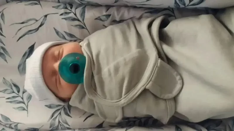 图片[2]-冷冻31年胚胎诞下“世界最老婴儿”，过程惊险，亲姐姐已30岁产子，引发社会关注。-创优资源分享网