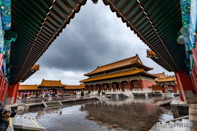 图片[9]-夏夜余晖映照下的北京长城，高温之痛难以掩饰。-创优资源分享网