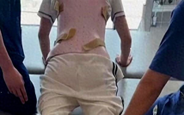 女子遭遇车祸致高位截瘫，未婚夫逃离现场  律师指出：应赔偿20年-创优资源分享网