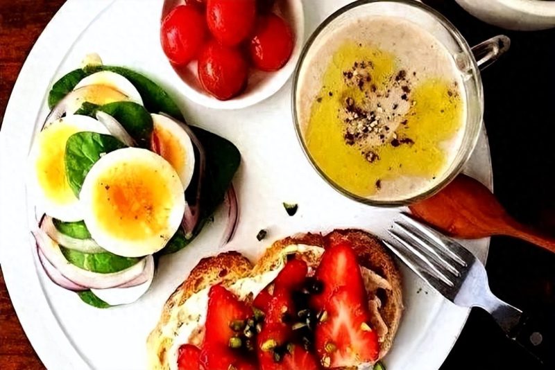 在炎炎夏日，我成功减重50斤，秘诀在于采用了马思纯的夏断食法，这种方法让我的减肥速度提升了三倍。-创优资源分享网