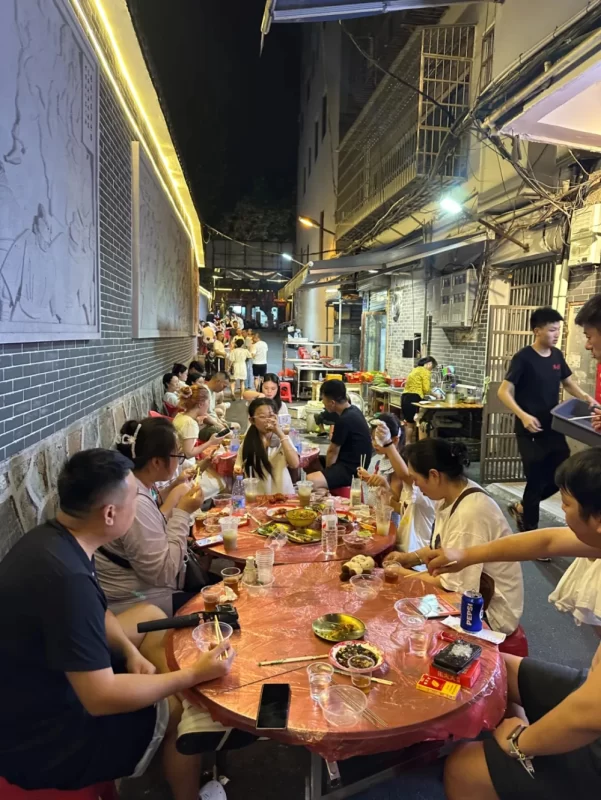 图片[2]-这座位于中部的城市，正试图通过烧烤这一特色美食来提升其知名度。-创优资源分享网