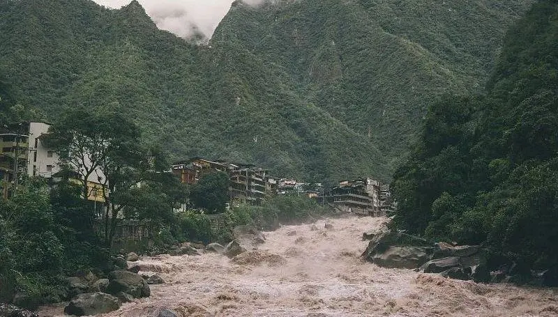图片[5]-仅需几十秒，从平静的浅滩溪流转变为危险致命的“齐头水”！赶快收藏这份避险攻略！-创优资源分享网