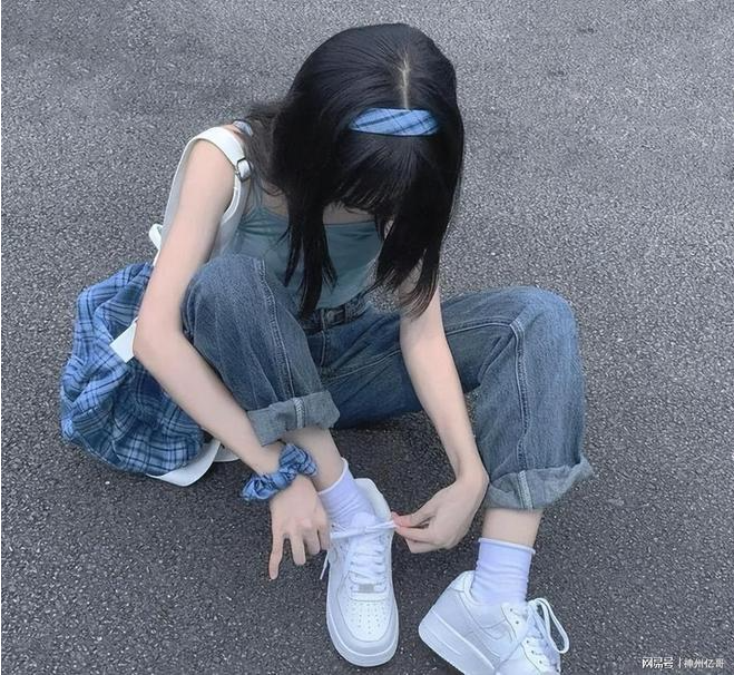 某985高校男生利用前女友的照片制作不雅视频并散播，事件曝光后，该学生受到学校的纪律处分。-同恩资源分享网