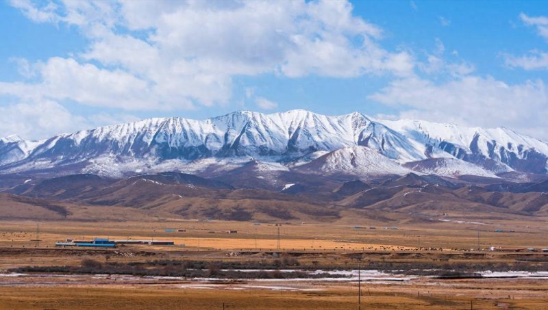 青甘大环线三车轮胎遭扎，警方两天内破案，揭秘旅游途中谁施下黑手？-创优资源分享网