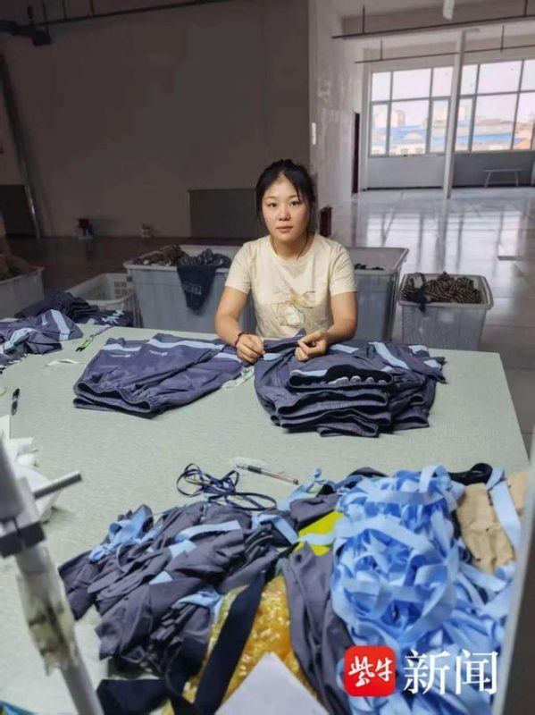 图片[4]-八岁失散儿童重遇亲生父母，当场跪地寻求正义-创优资源分享网