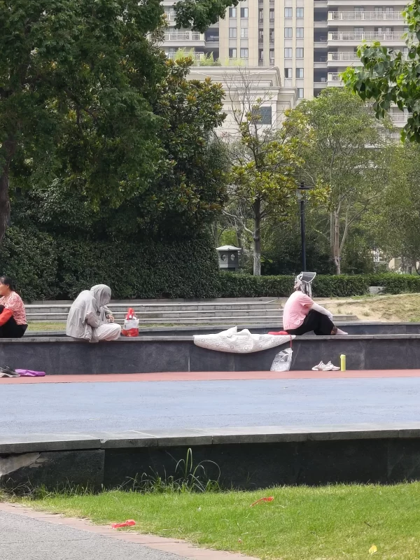 在炎热的伏天，晒背疗法真的有效吗？-创优资源分享网