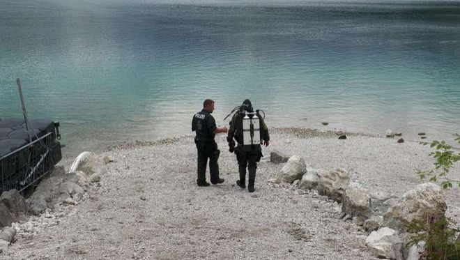 图片[2]-一名中国籍父亲及其儿子在德国某冰雪融水湖中不幸遇难，事件中，一个4岁的中国小女孩见证了这一惨剧。-创优资源分享网