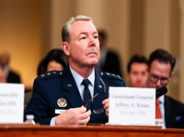 美国媒体报道：美国国防部情报局局长杰弗里·克鲁斯已遭免职。-创优资源分享网