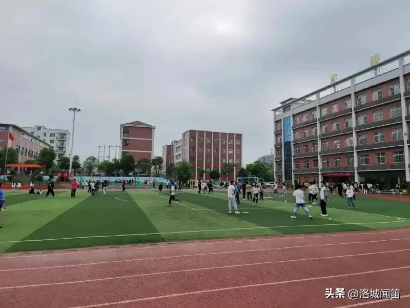 图片[2]-近期，多地的教育行政部门公布了新的校历安排。根据这些安排，中小学生将迎来近10年来最长的学期。-创优资源分享网