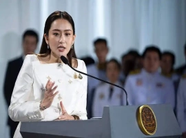 泰国总理佩通坦·西马叻他亚遭受免职。-创优资源分享网