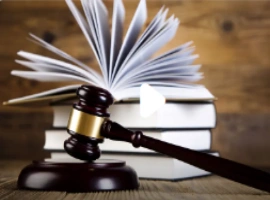 一位73岁男性使用铁锨杀害了其71岁的妻子，此案在初审中被判处无期徒刑。-创优资源分享网