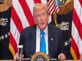 特朗普对李在明所使用的签字笔产生了极大的兴趣，他好奇地问道：“我可以带走这支笔吗？我真的很喜欢它。”-创优资源分享网