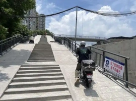 越来越多的年轻人选择在下班后从事送外卖的工作。每月的收入能够达到3000元。-创优资源分享网