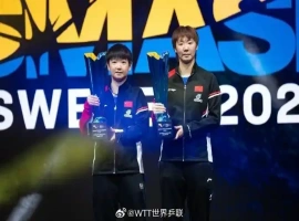 孙颖莎与王曼昱携手赢得WTT欧洲大满贯赛瑞典站的女子双打金牌。-创优资源分享网