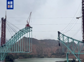 川青铁路尖扎黄河特大桥建设过程中发生绳索断裂事故，导致12人遇难，另有4人失踪。-创优资源分享网