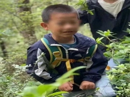 自闭症儿童参加的夏令营中，一名男孩不幸失踪，目前团内共有7名自闭症儿童。-同恩资源分享网