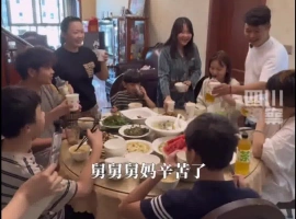 连续五年暑假，这位被称为“宇宙舅舅”的人接待了16个外甥，为他们举办了一场别开生面的开学宴。-创优资源分享网